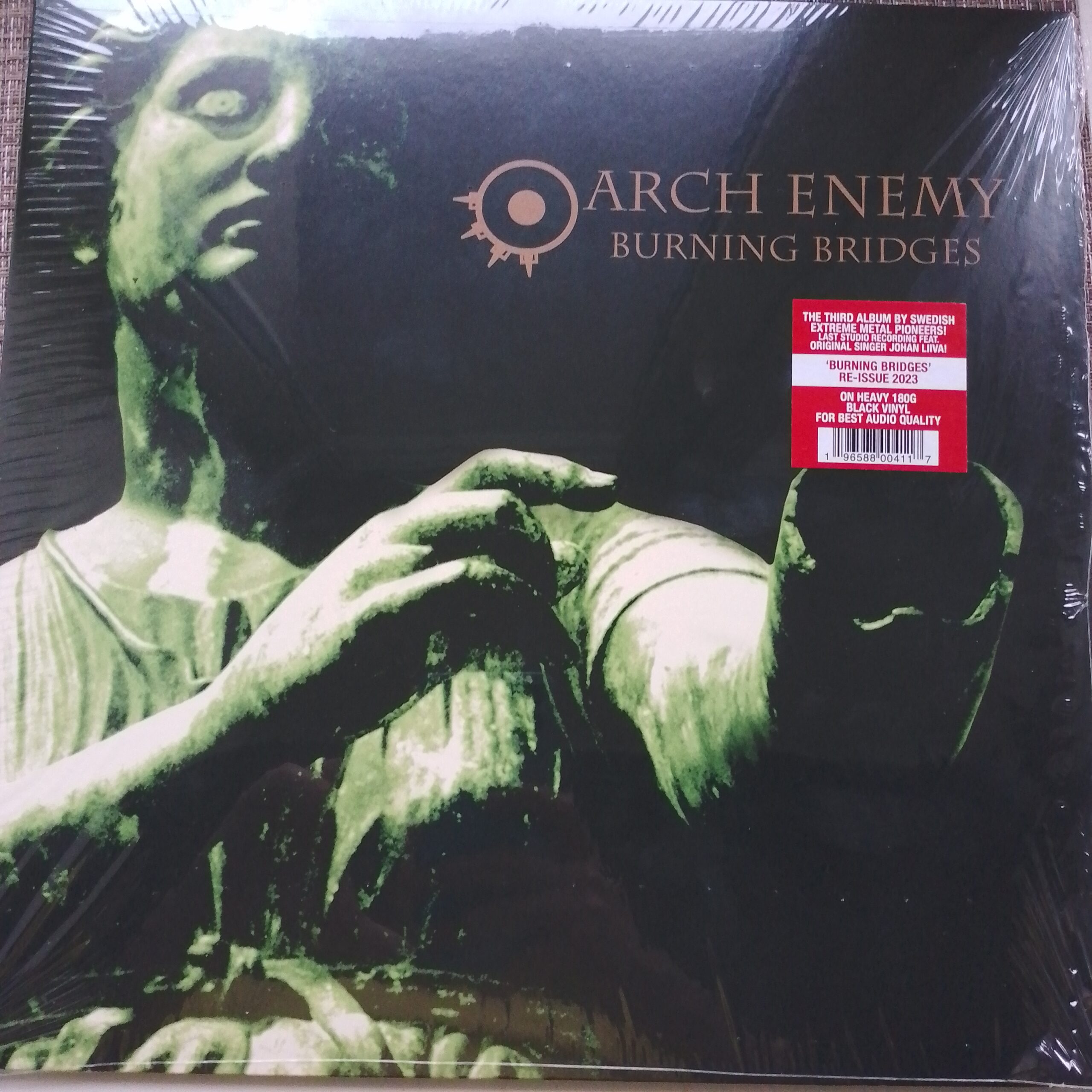Arch Enemy - Burning Bridges