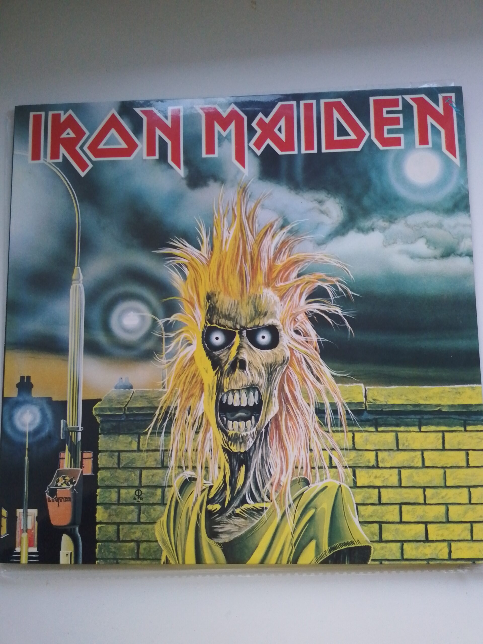 Iron Maiden - Iron Maiden
